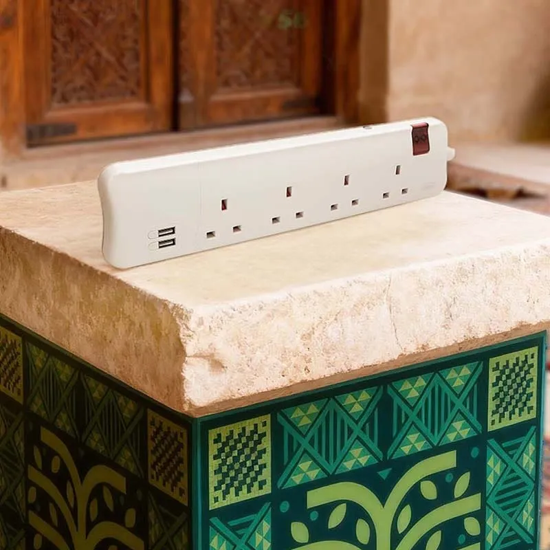 ليجراند - توصيلة كهربائية مواصفات بريطانية - 4 مداخل كهرباء + مدخلين USB - طول 5 متر - أبيض/رمادي