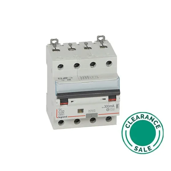 RCBO, DX³ 6000, 4P, 32A, 300mA, 400V, Curve C, Type AC