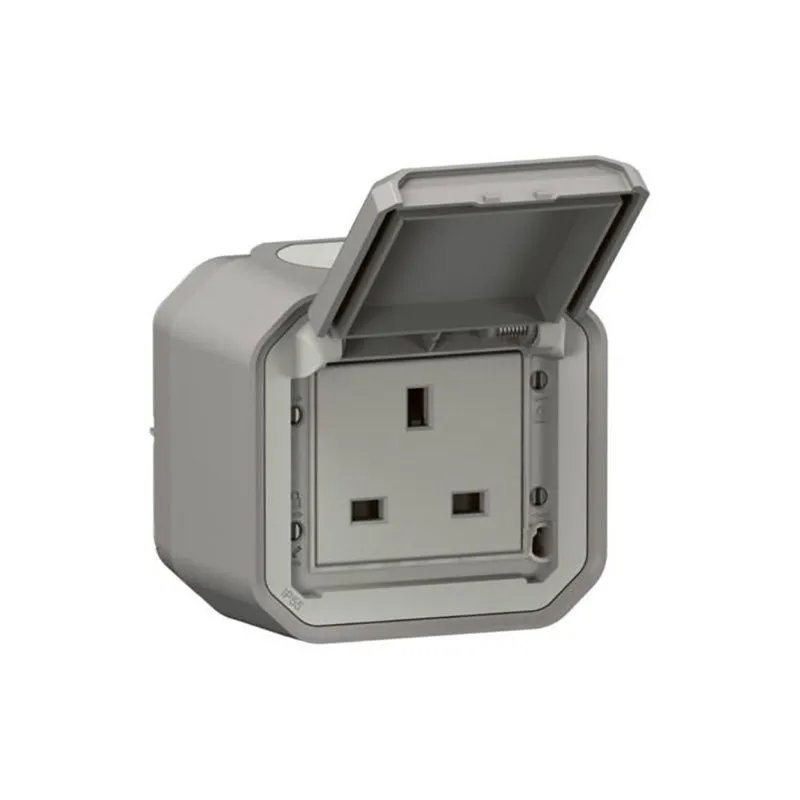 ليجراند - مأخذ كهربائي Plexo، IP55، British Standard، 13A 250V، تركيب سطحي، رمادي