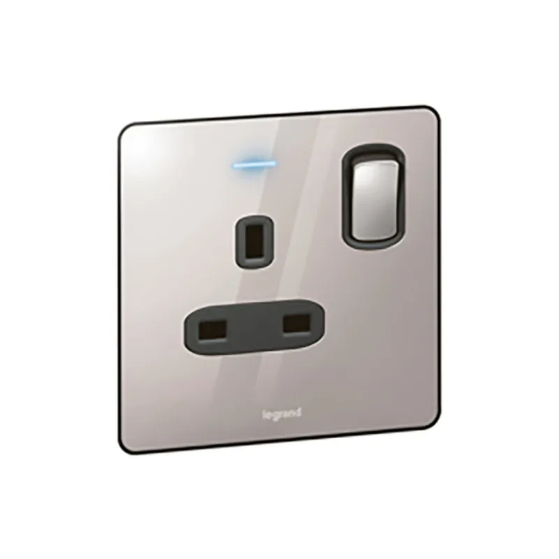 ليجراند - مقبس مزدوج Synergy Sleek، 1 موديول، مفتاح، 13A، 250V، مزود بمؤشر طاقة LED أزرق، Polished Stainless Steel
