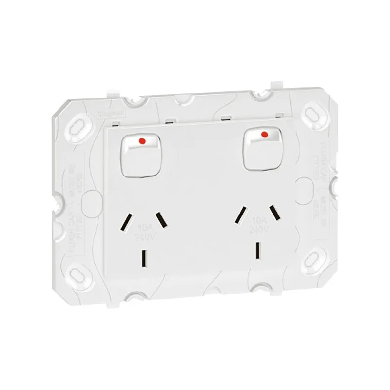 ليجراند - مقبس Arteor، أسترالي، 10A 240V، 2x2P+E Switched، Square، Monobloc، White