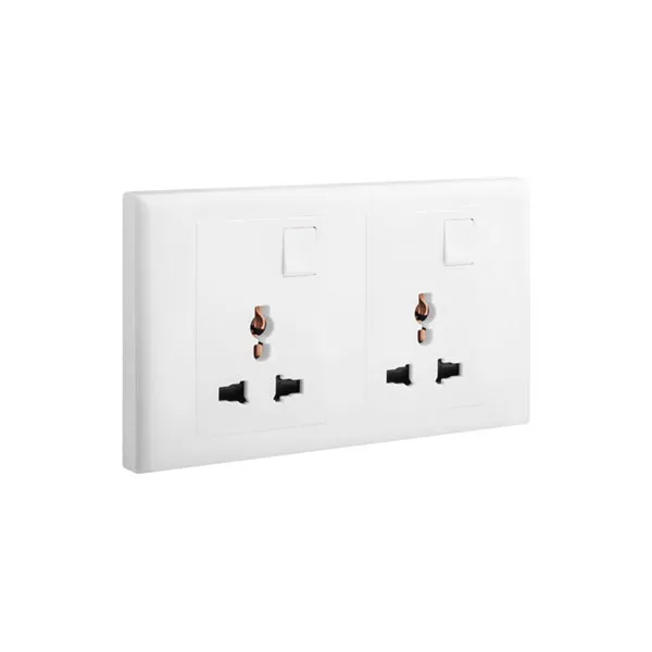 ليجراند - مقبس إلوي، متعدد المعايير، مجوز، أحادي القطب، Switched، 16A، 250V، أبيض